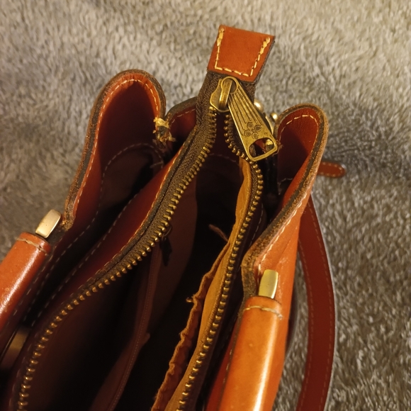 Patricia Nash Empoli Bag - Picture 8 of 15